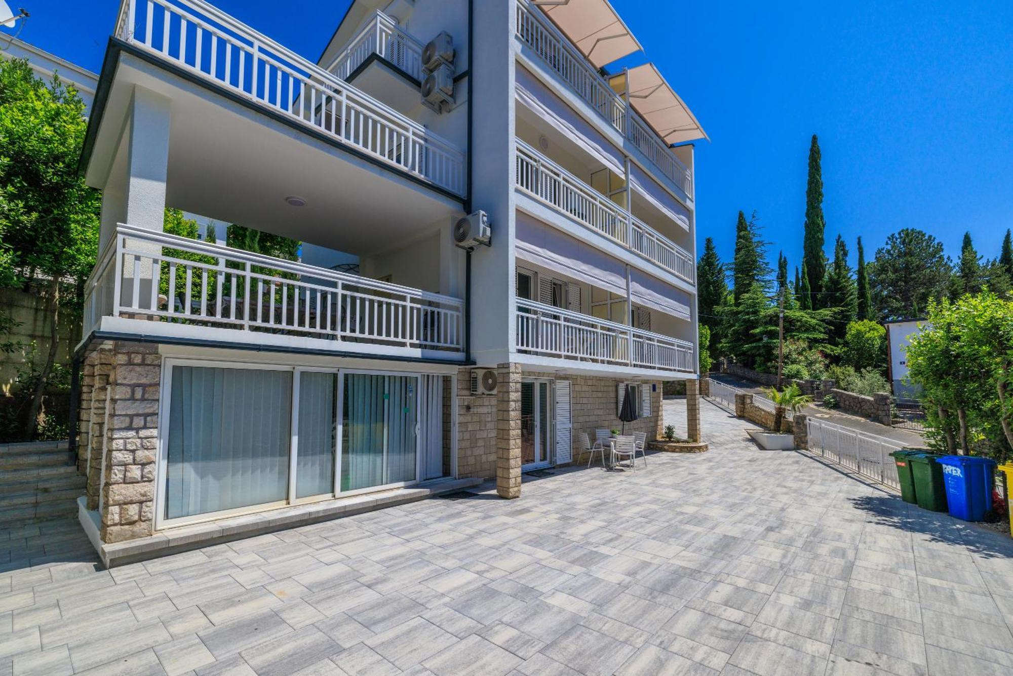 Apartments Podvezanec Crikvenica Exterior foto