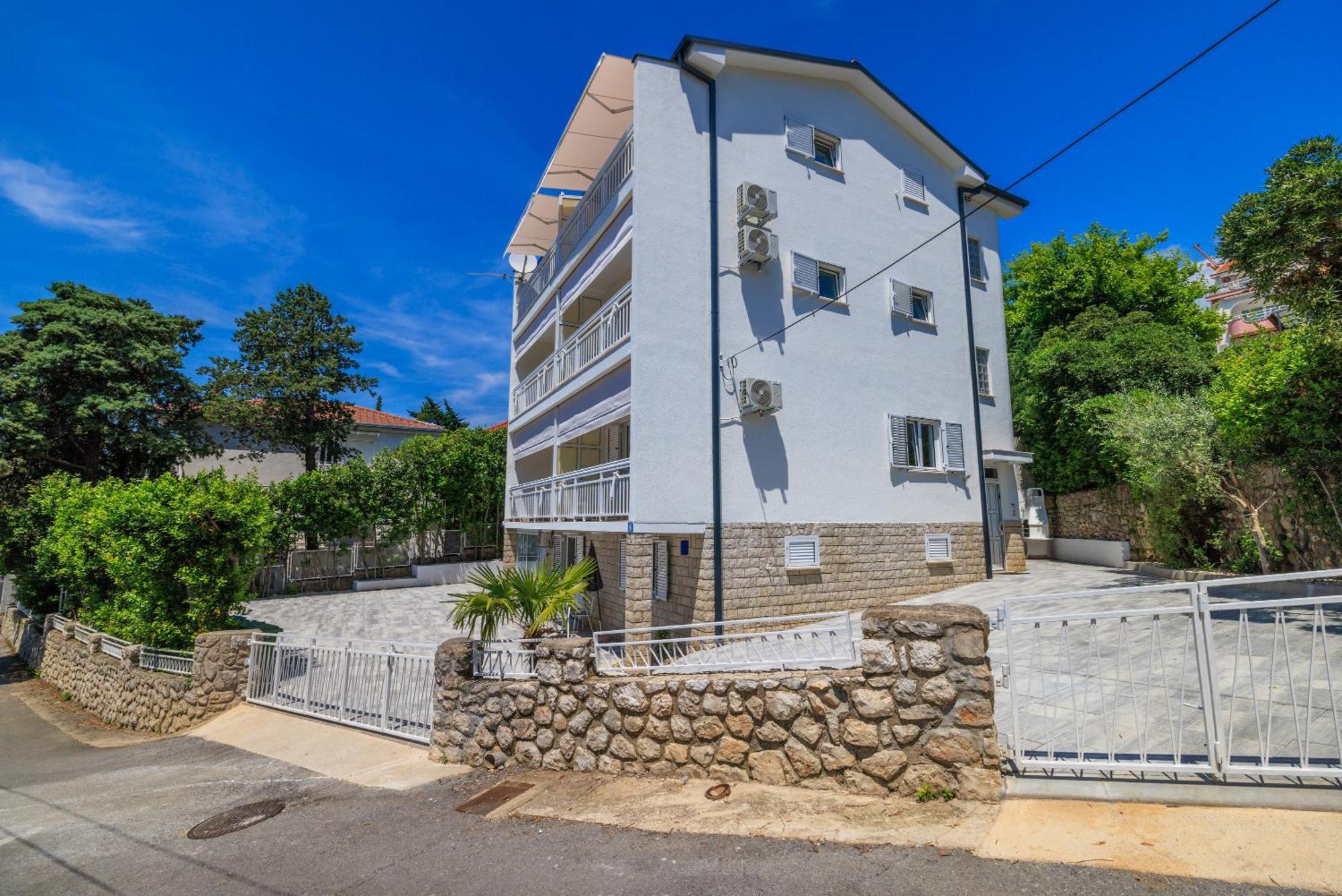 Apartments Podvezanec Crikvenica Exterior foto